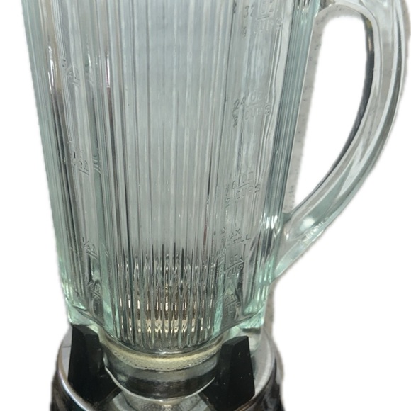 Waring 1987 vintage Clear Glass Bartender’s Blender with Black Base ‼️read - Picture 3 of 10
